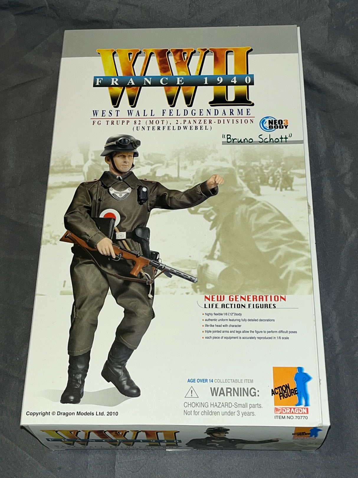 1/6 Scale WWII GERMAN Military Police Bruno Schott - NIB Dragon -