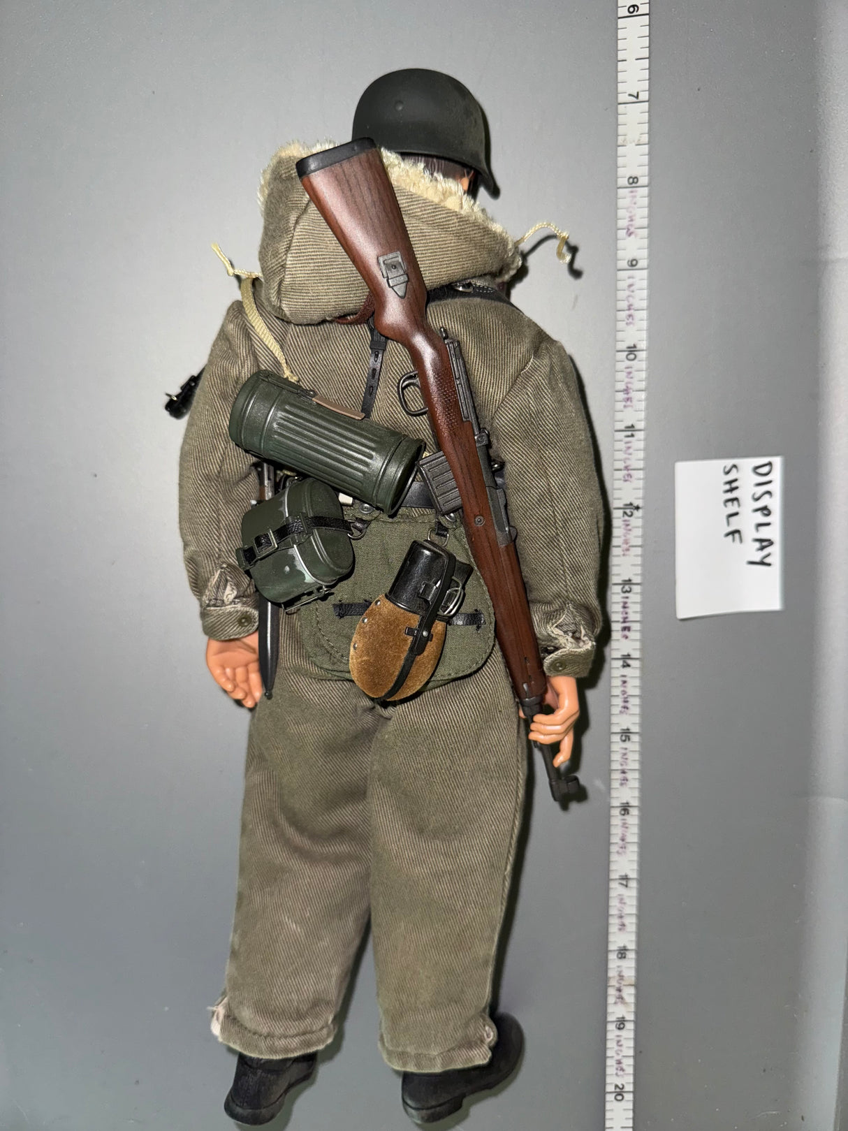 1:6 Scale WWII German Grenadier Winter Kharkov - Dragon (*3J)