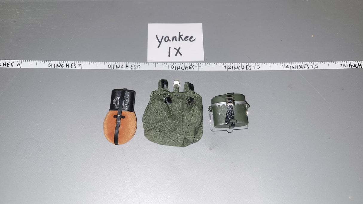 1/6 Scale WWII German Bread Bag Lot