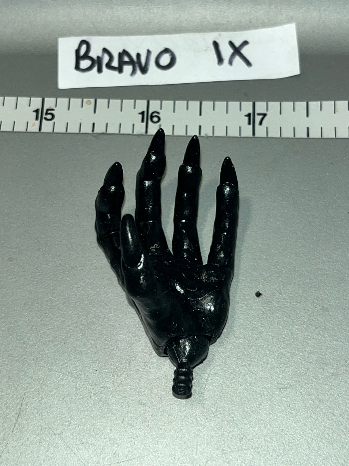 1:6 Scale Venom Creature Hand - Comic Book / Fantasy