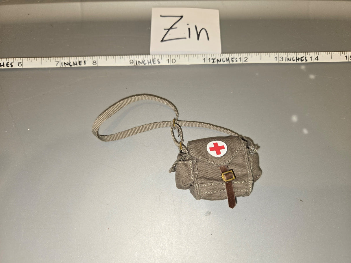 1/6 Scale WWII Medic Bag - Zin