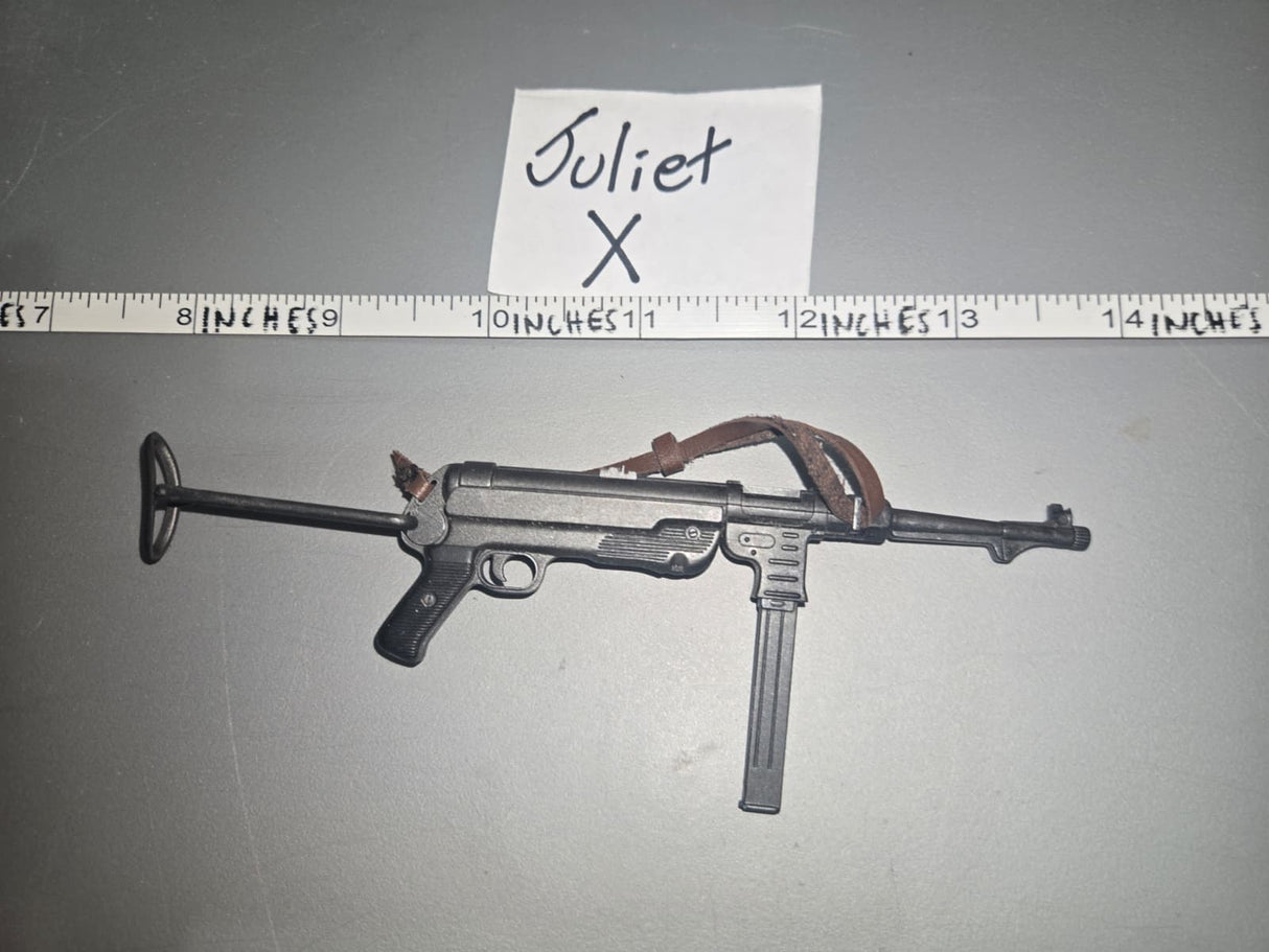 1/6 Scale WWII German MP-40