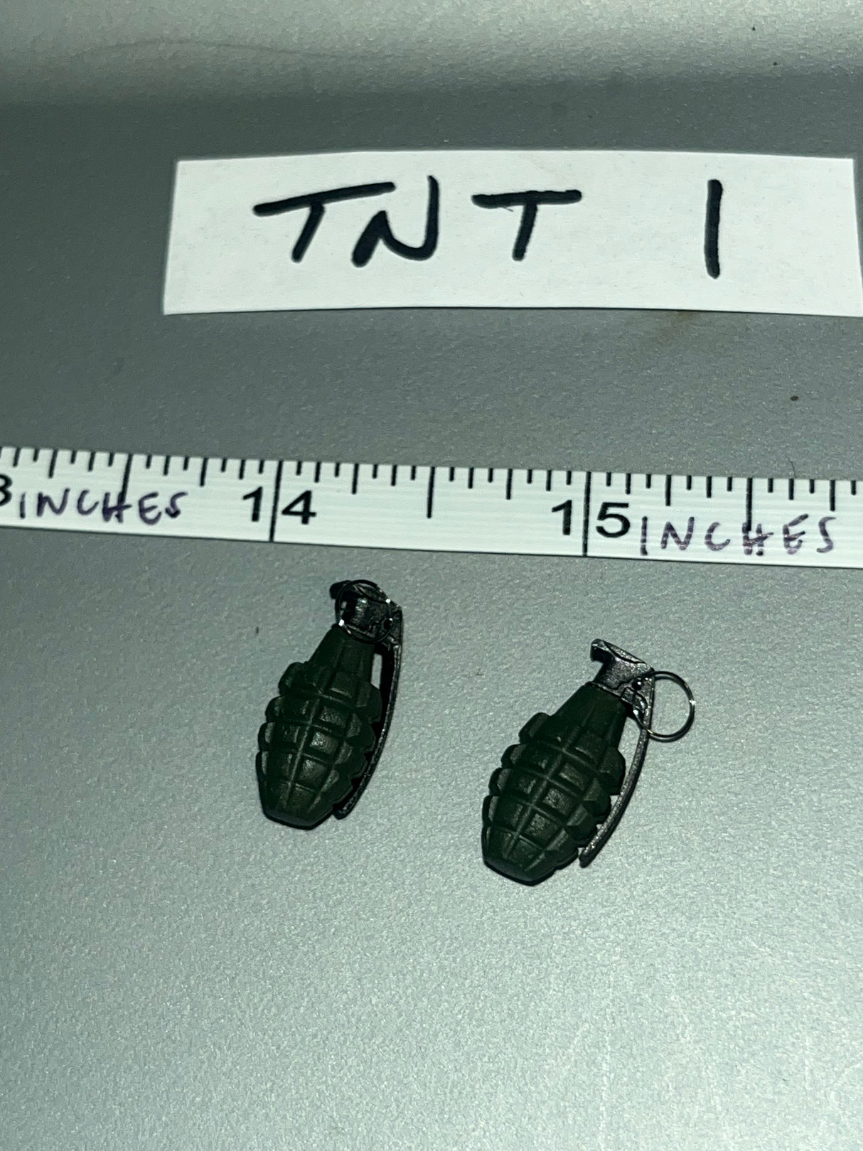 1/6 Scale WWII US Grenades - UJINDOU Normandy 2nd Armored Infantry