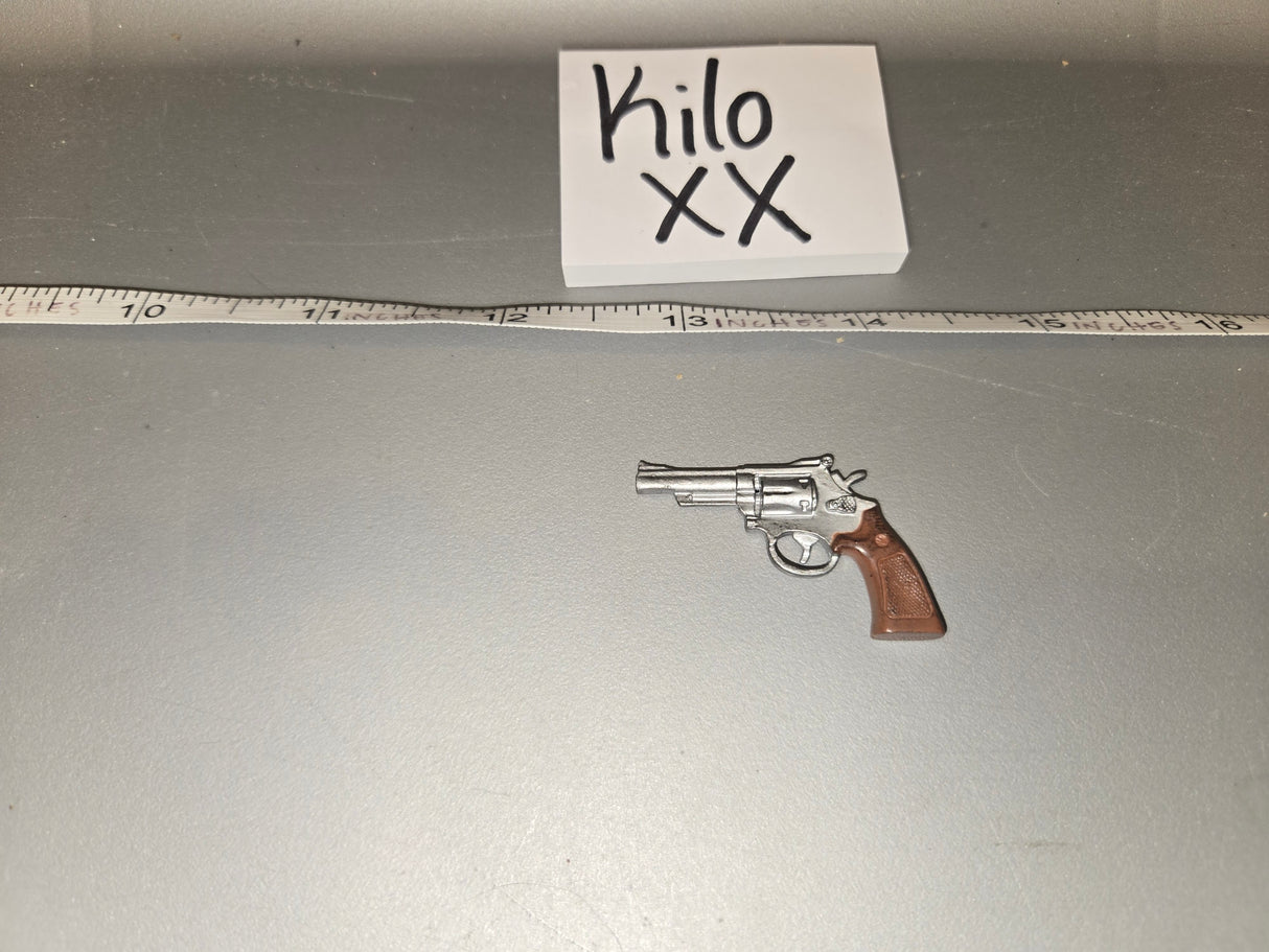 1/6 Scale Modern Era Revolver