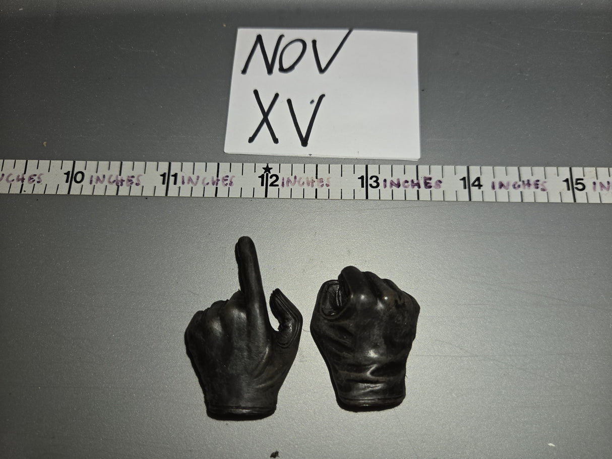 1/6 Scale Modern Gloved Hands
