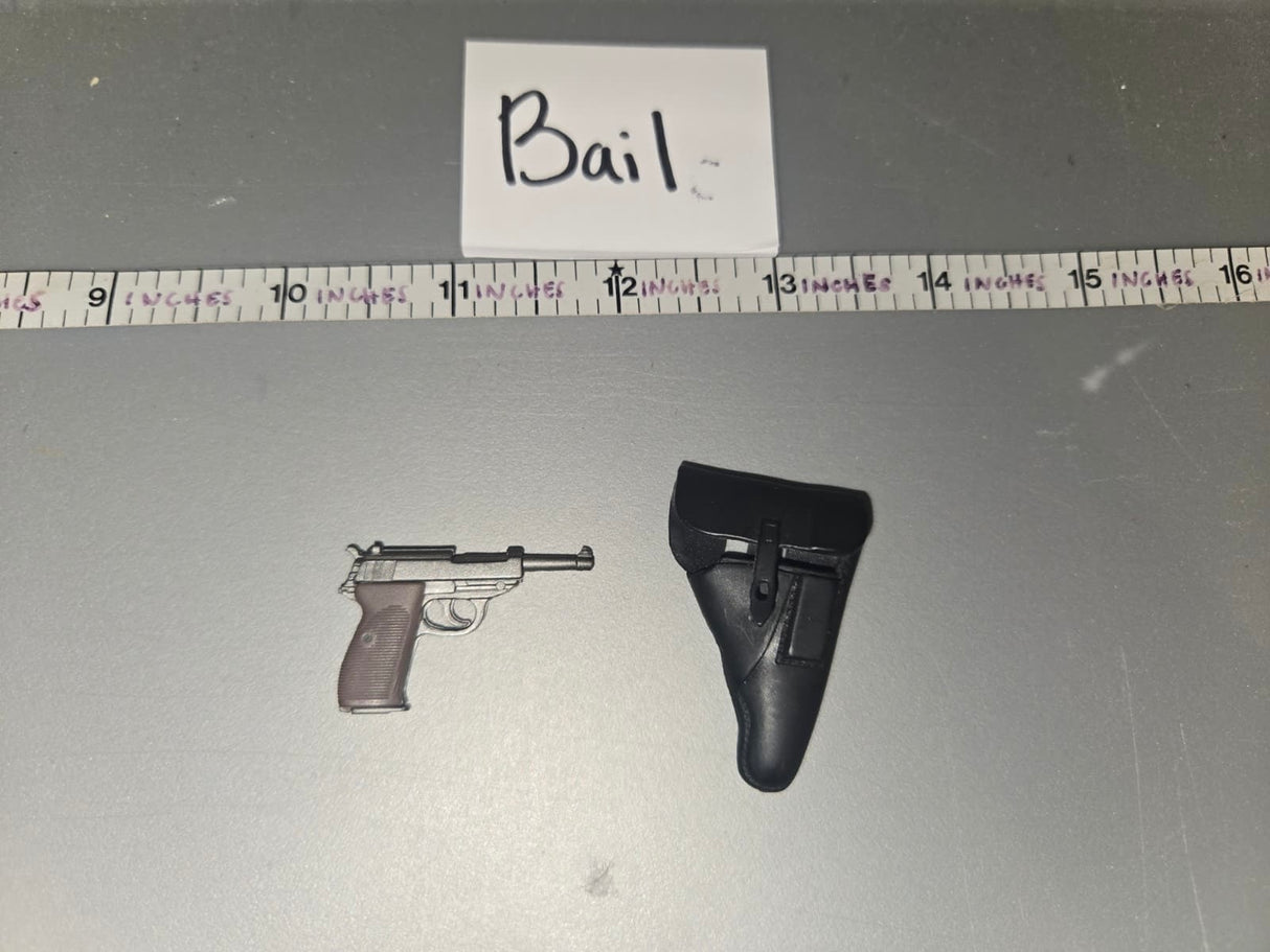 1/6 Scale WWII German Pistol and Holster