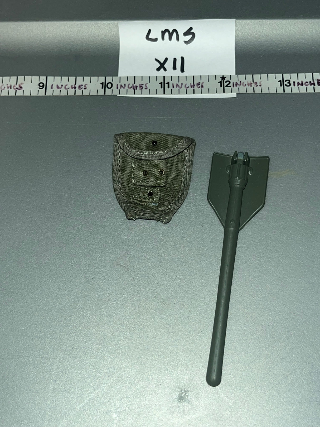 1/6 Scale Vietnam US Entrenching Tool - USMC Hue  - QORange