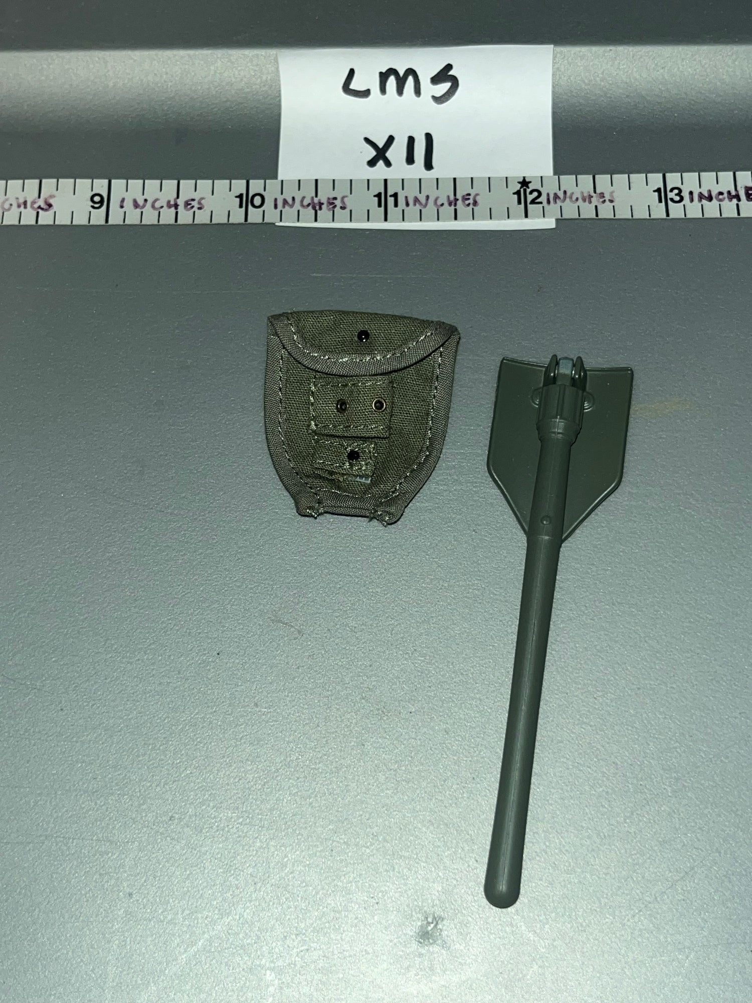 1/6 Scale Vietnam US Entrenching Tool - USMC Hue  - QORange