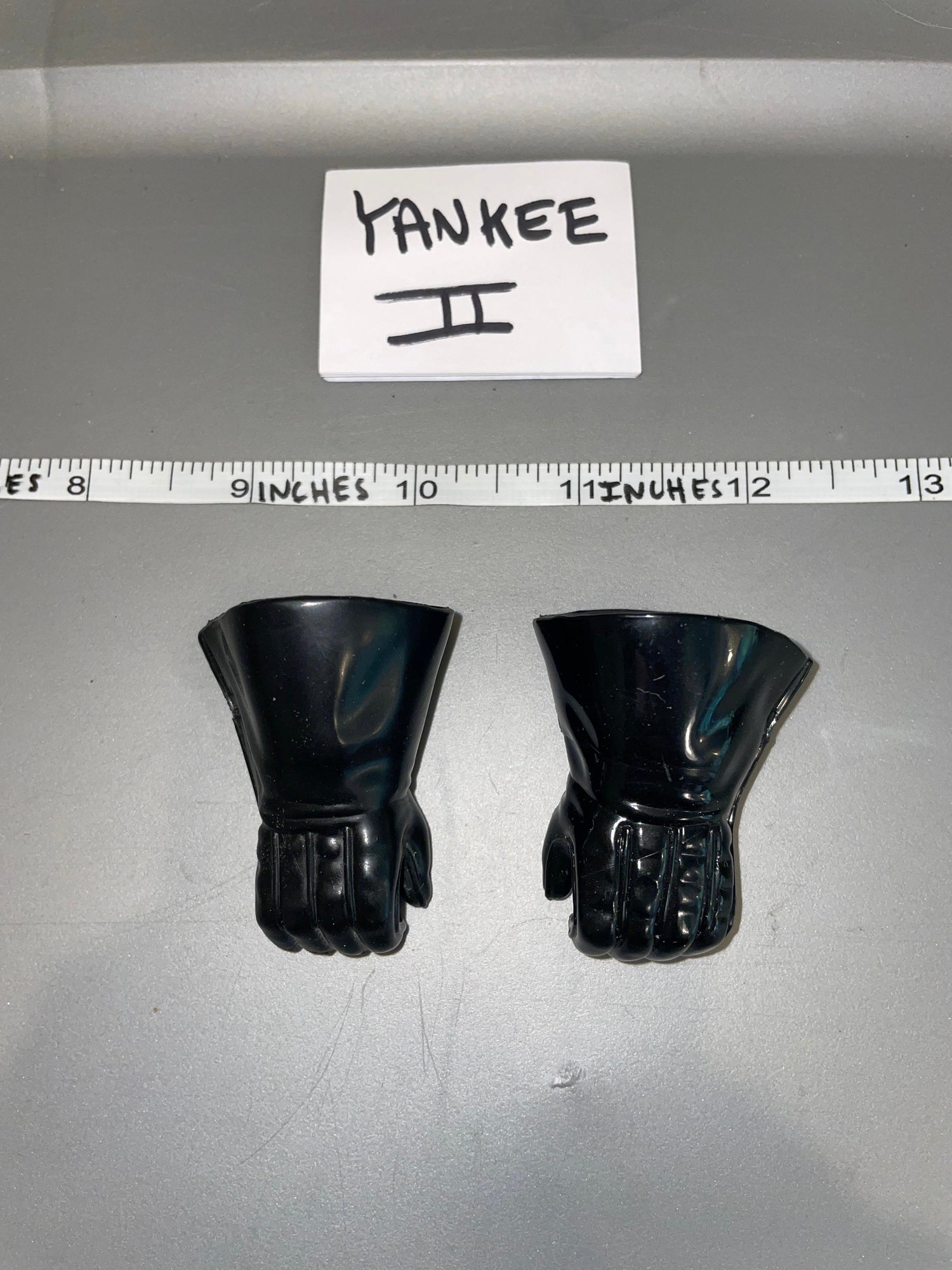 1/6 Scale Star Wars Science Fiction Gloved Hand Lot