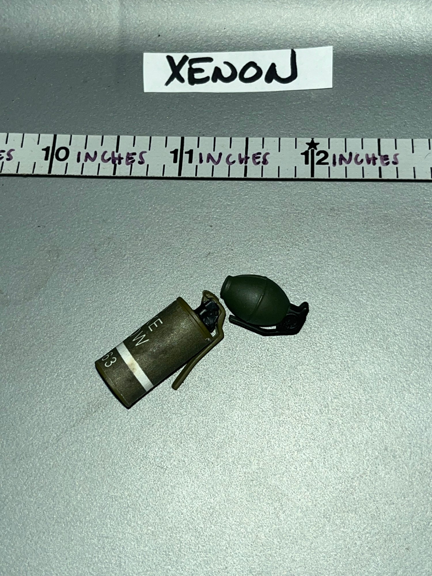 1/6 Scale Vietnam US Grenade Lot