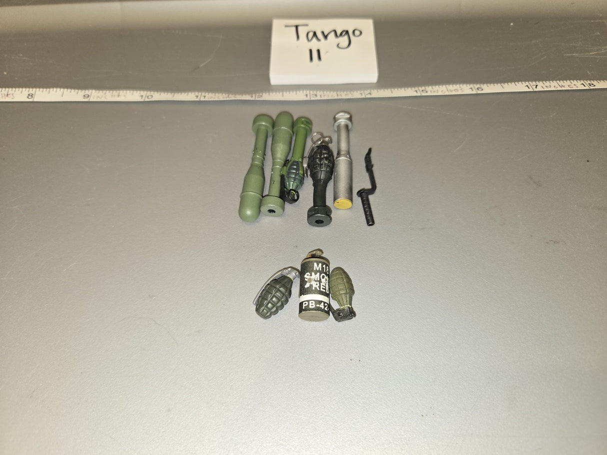 1/6 Scale WWII German Grenade Lot - Tango II