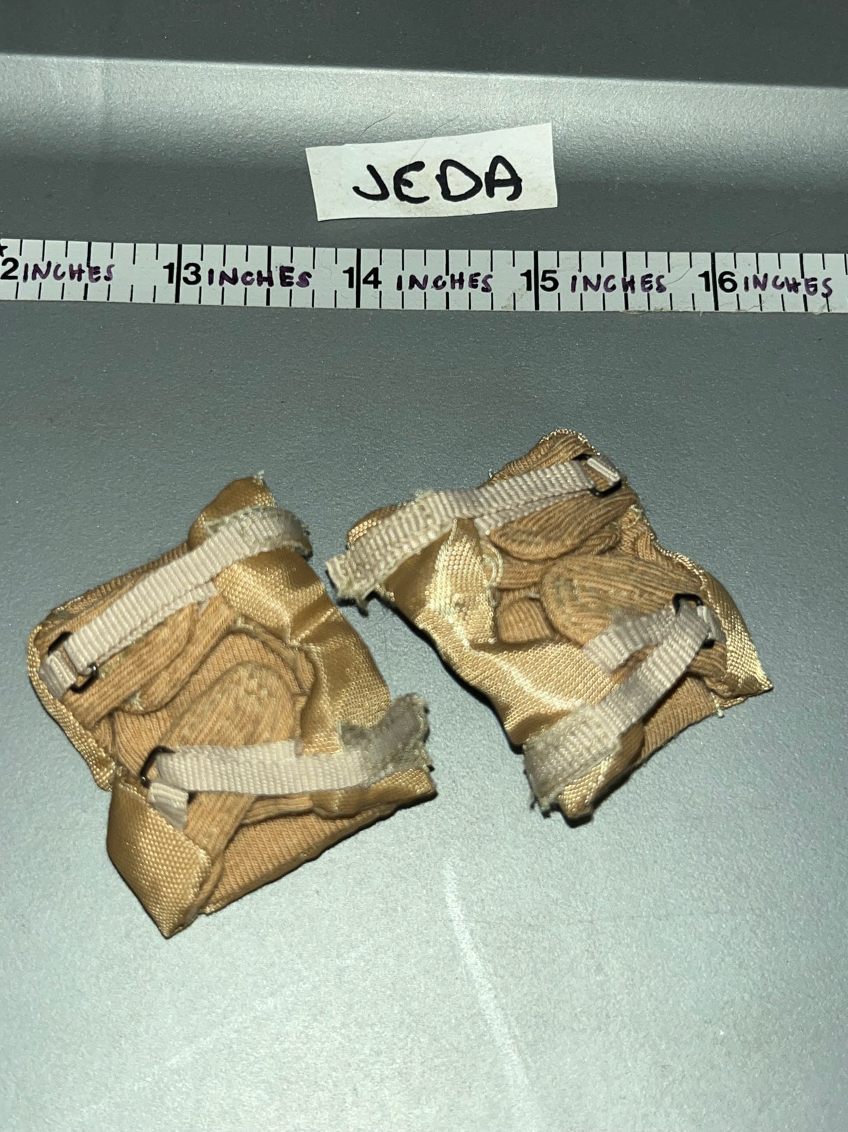 1:6 Scale Modern Era Knee Pads