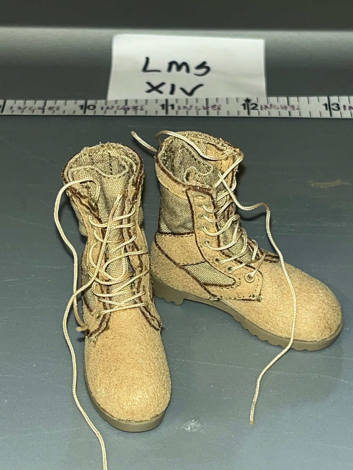 1:6 Scale Modern British Tan Boots - DAM U.K. British SAS Gulf War Patrol Leader