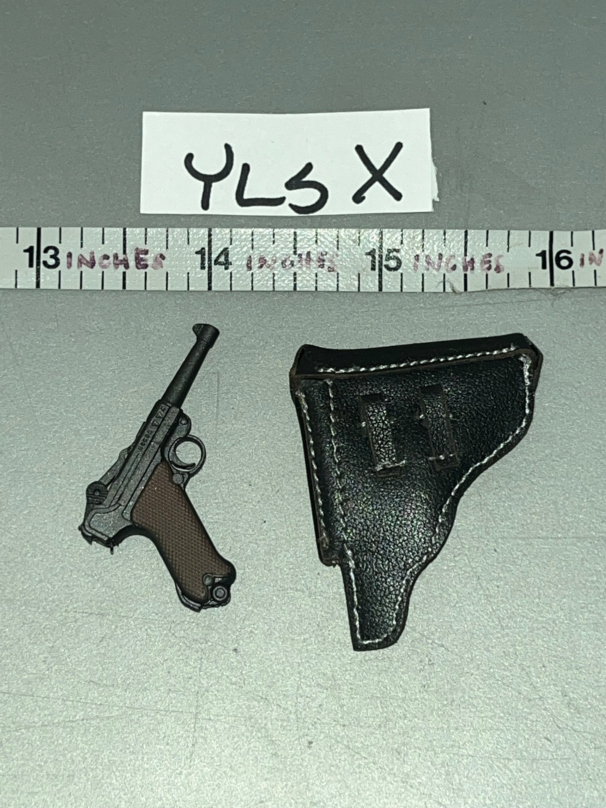 1:6 Scale WWII German Pistol and Holster #B - Whitman - Facepool FP019