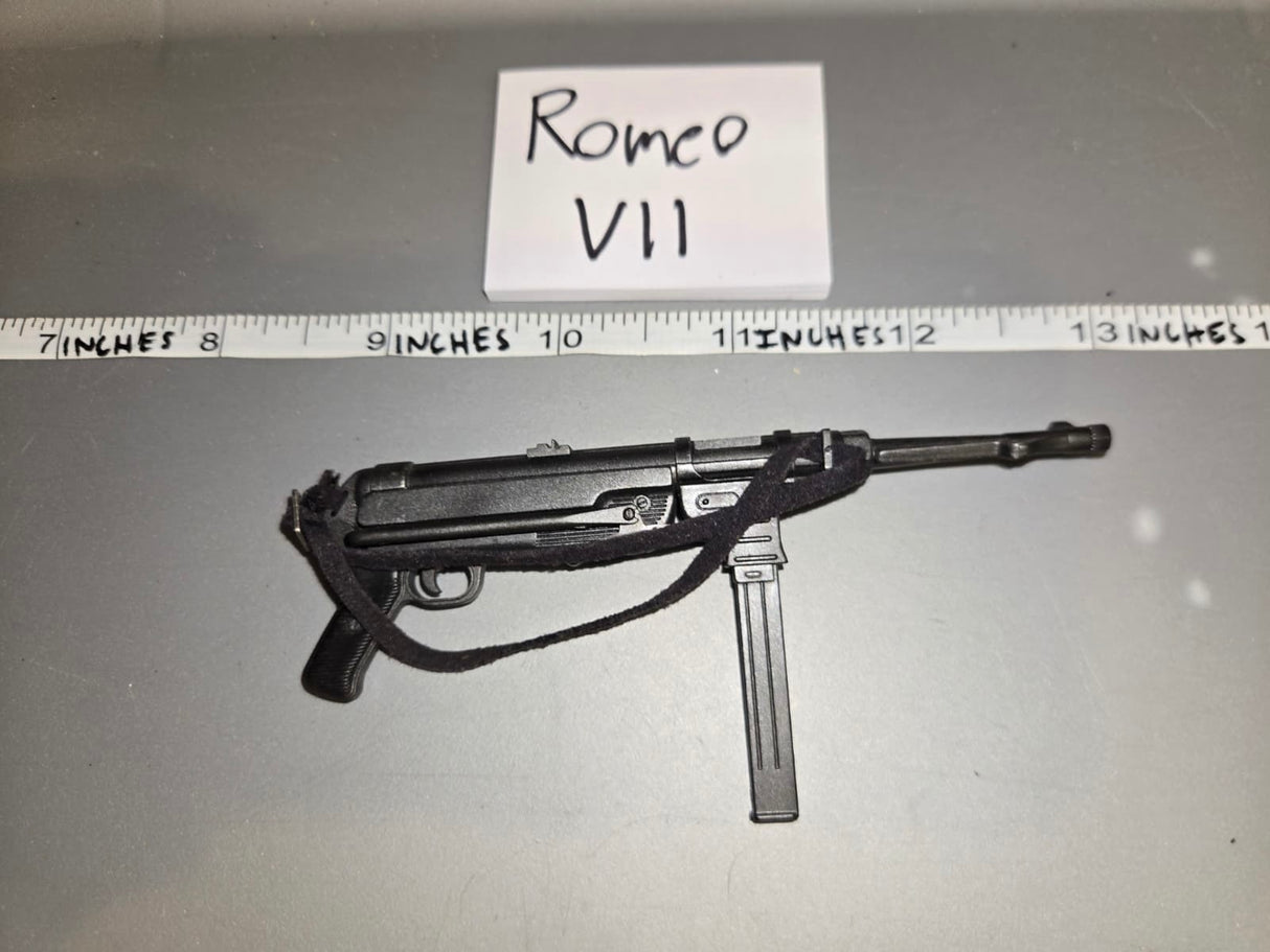 1/6 Scale WWII German MP-40