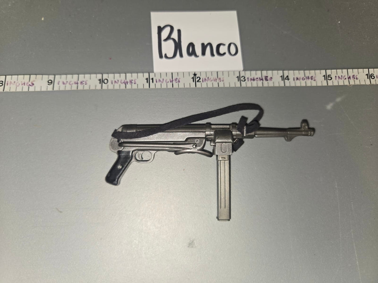 1/6 Scale WWII German MP-40