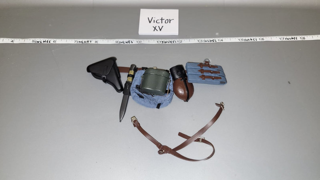 1/6 Scale WWII German Luftwaffe Fallschirmjager Field Gear Lot