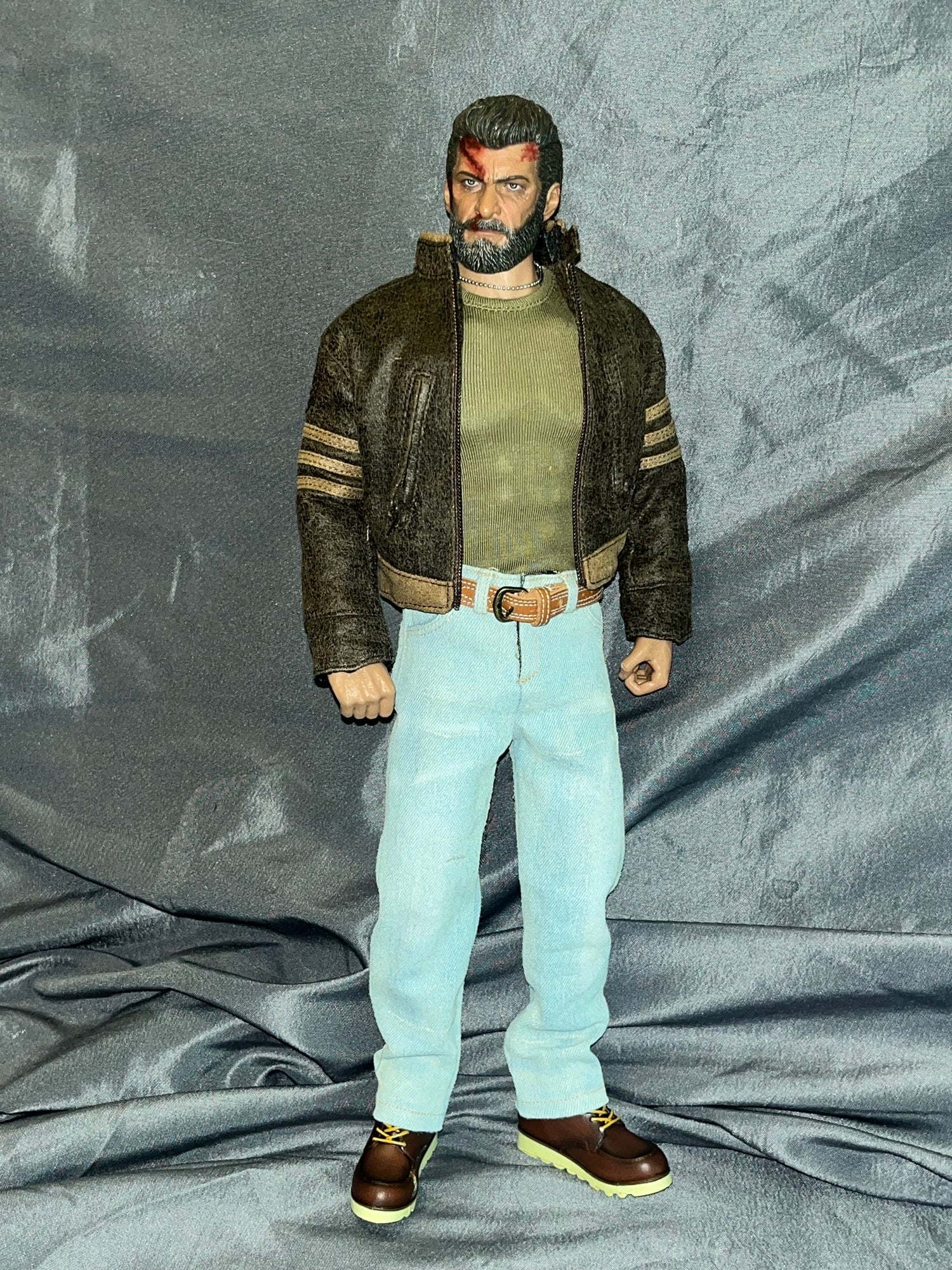 1/6 Scale Marvel X-Man Logan Wolverine Dressed Figure -