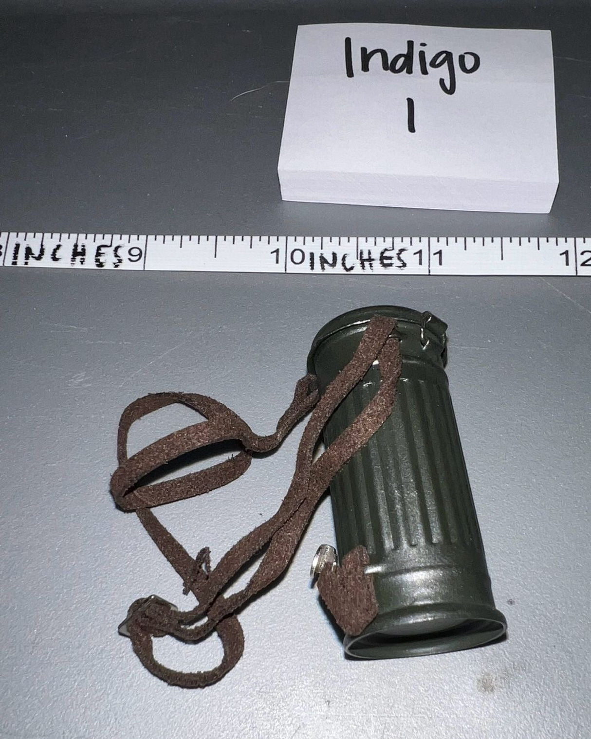 1/6 Scale WWII German Gas Mask Canister - Metal DID