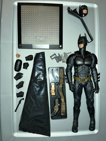 1/6 Scale Batman The Dark Knight DX02 - Hot Toys Loose