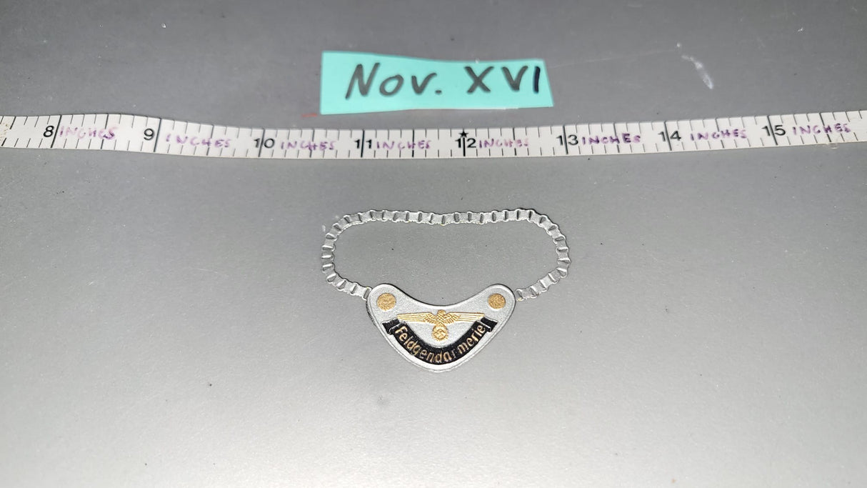 1:6 WWII German Military Police Neck Chain