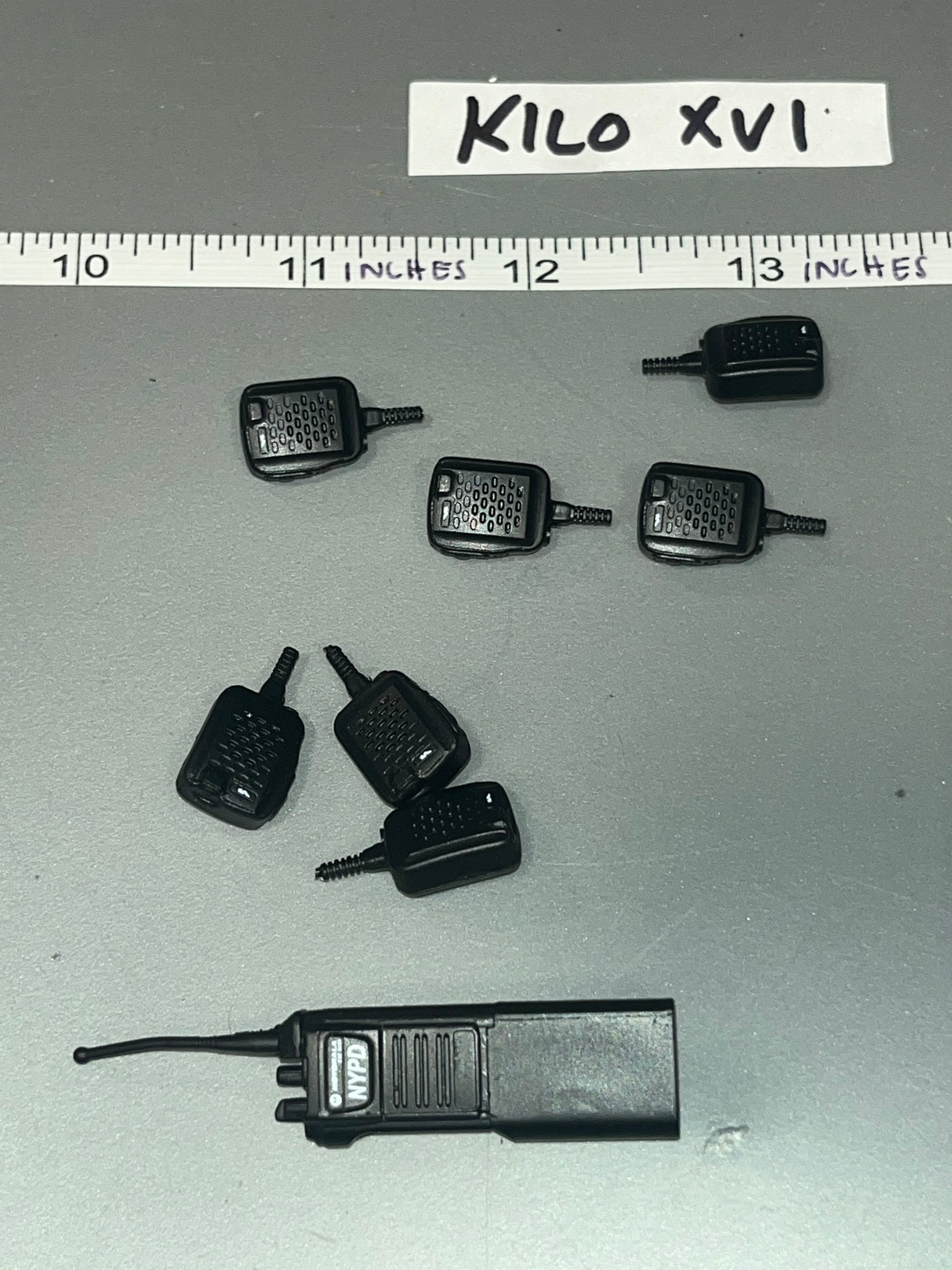 1/6 Scale Modern Era Radio Lot