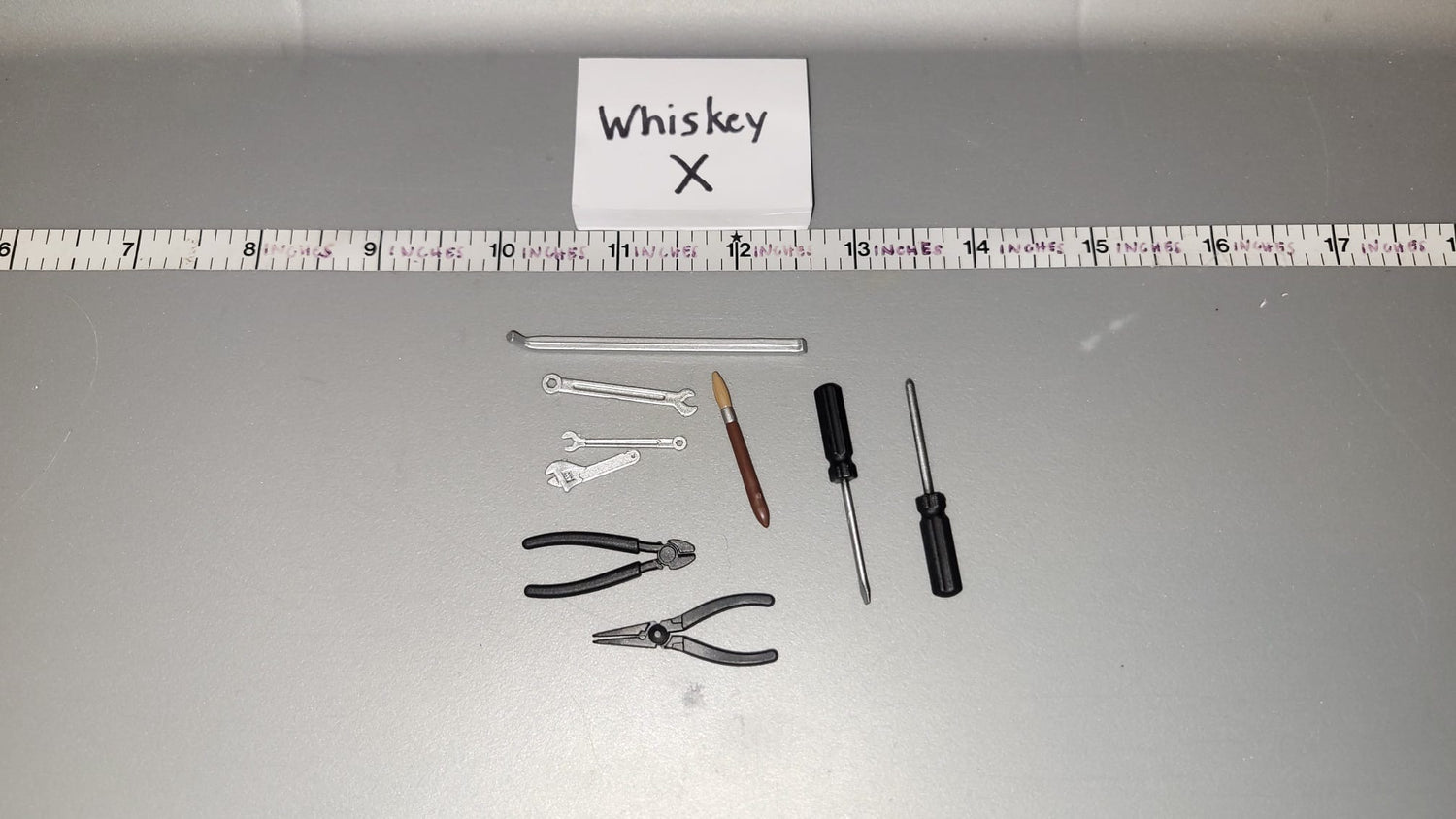 1:6 Scale Modern Civilian Tool Lot - Diorama Item