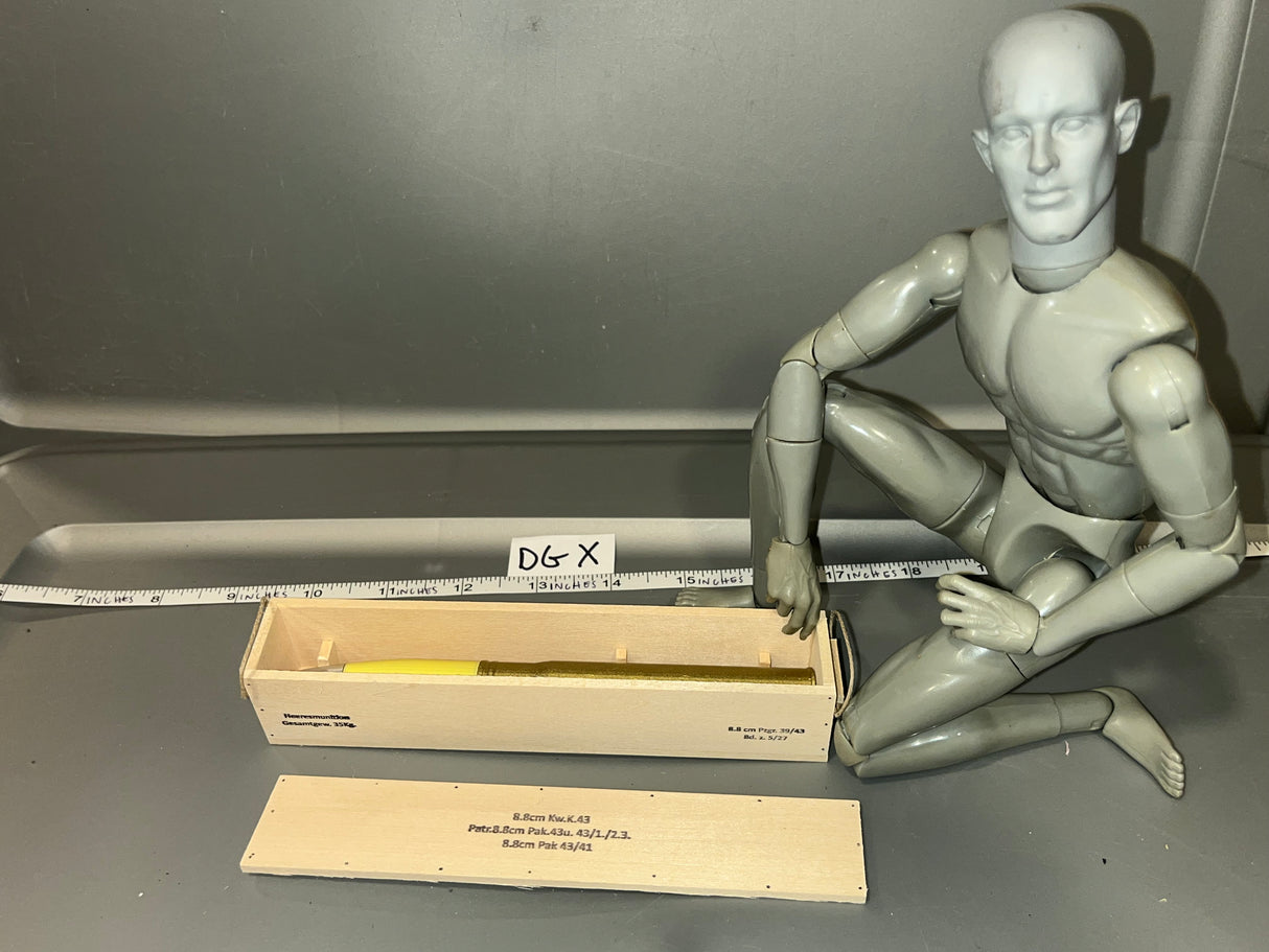 1/6 Scale WWII German 88 mm 8.8 cm Ammunition Crate with Shell