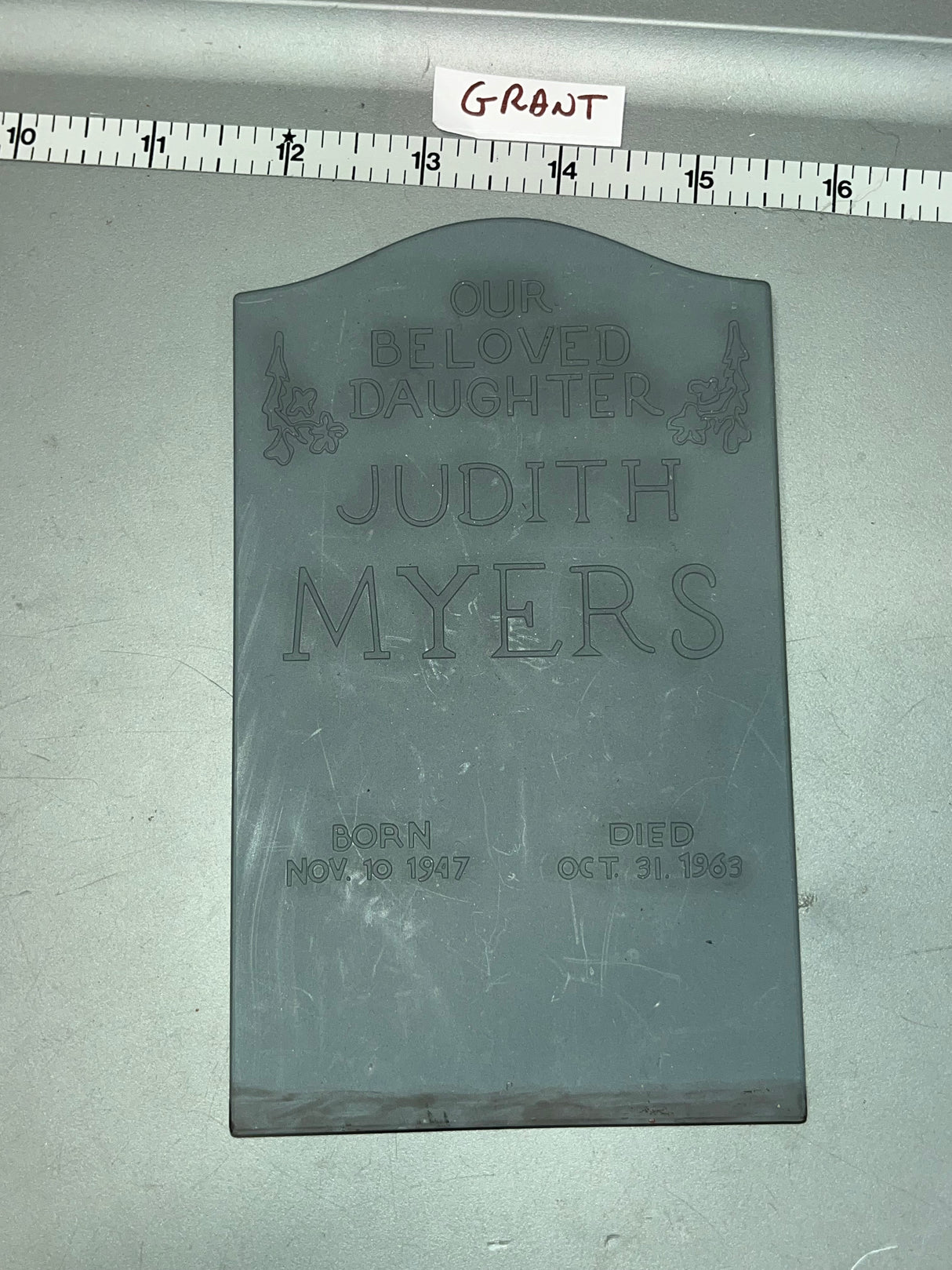 1/6 Scale Modern Era Halloween Tomb Stone - Horror
