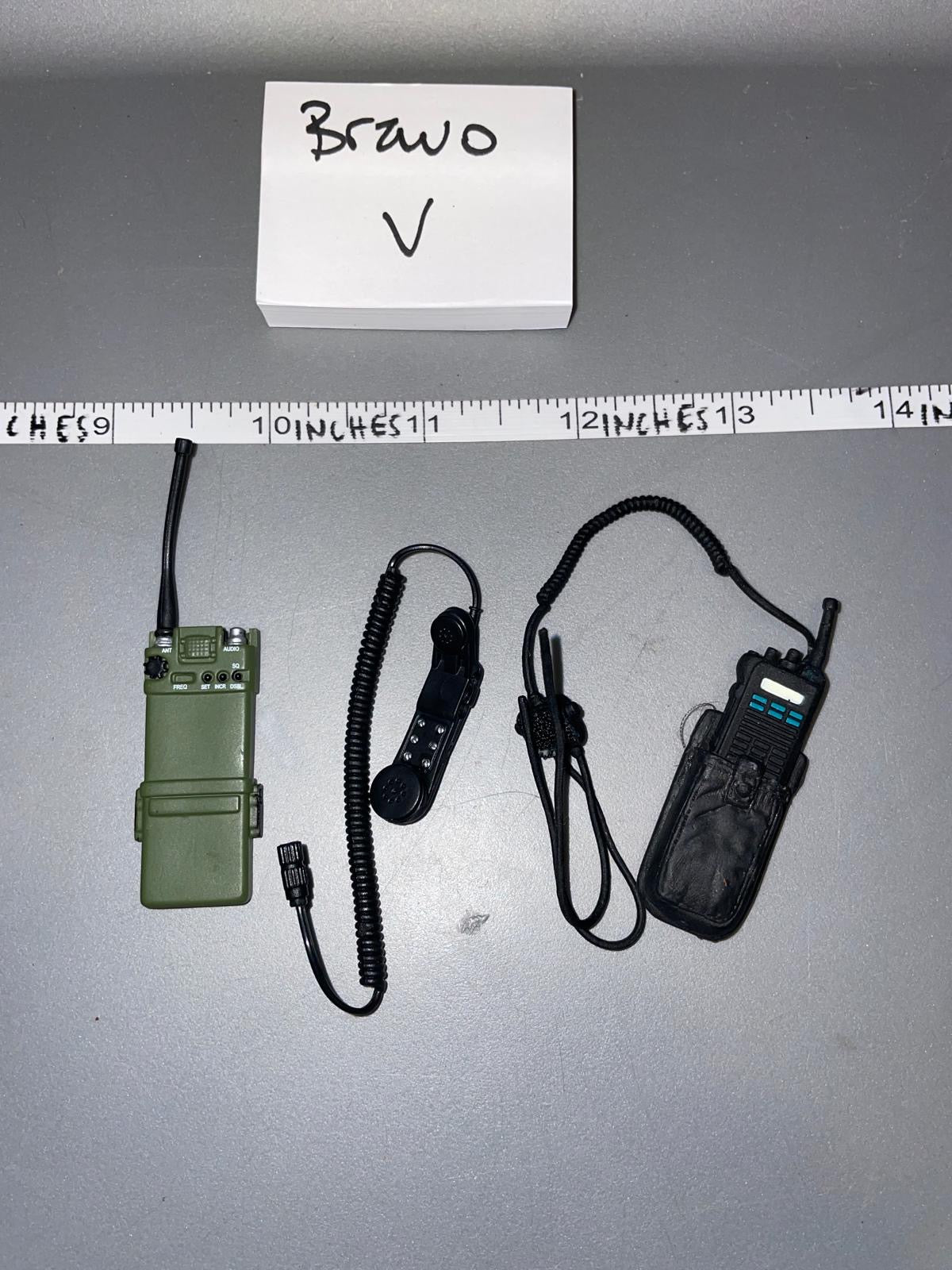 1/6 Scale Modern Era Radio Lot