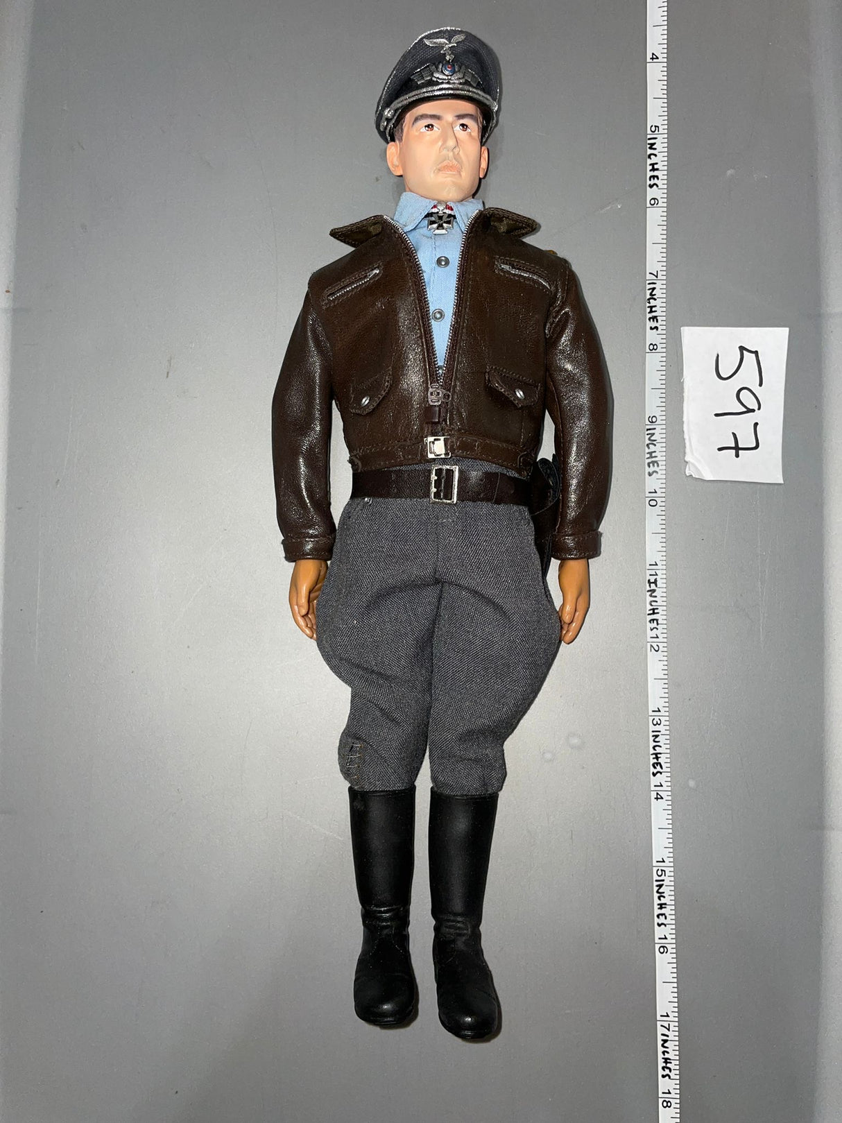 1:6 Scale WWII German Luftwaffe Pilot Dressed Figure - ITPT