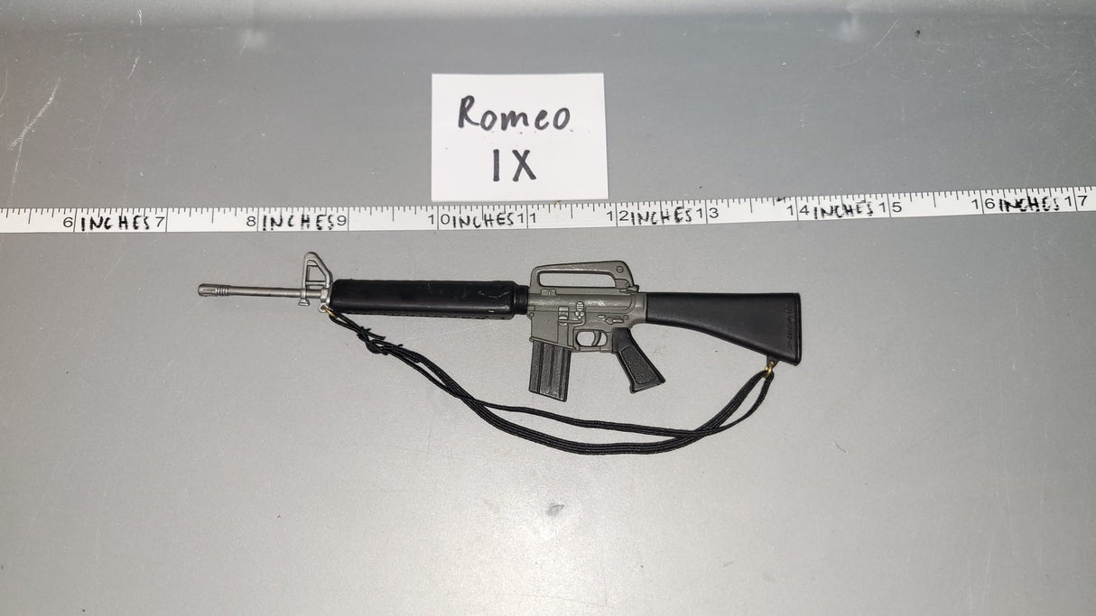 1:6 Scale Vietnam Era US M-16 Rifle
