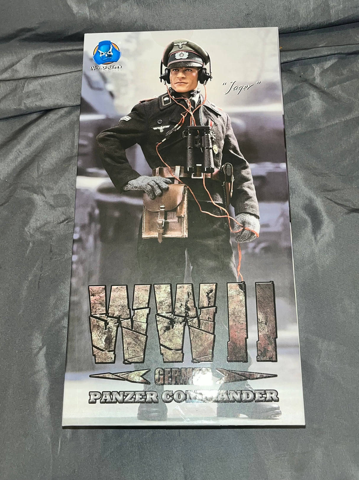 1/6 Scale WWII German Tanker Officer Jager - NIB DID