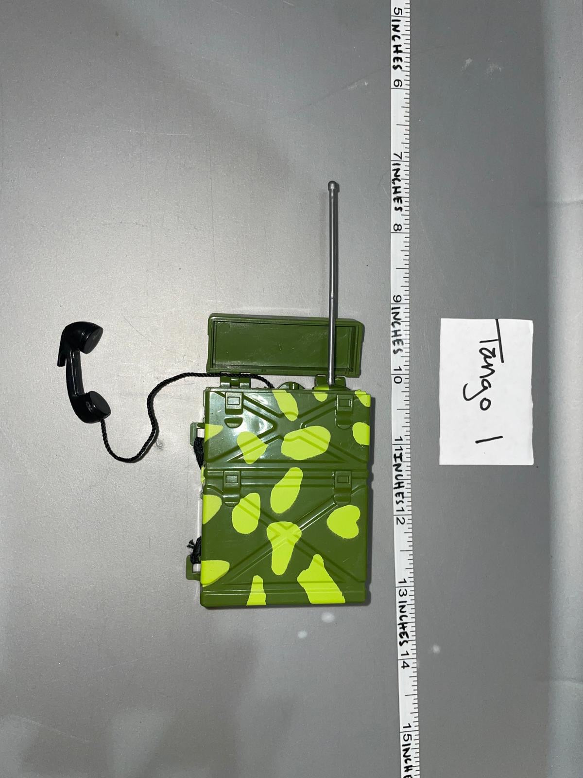 1/6 Scale WWII US SCR-300 Backpack Radio