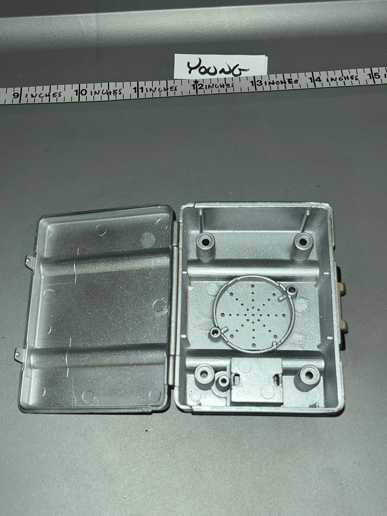 1/6 Scale Modern Era Hardside Case / Suitcase - Diorama