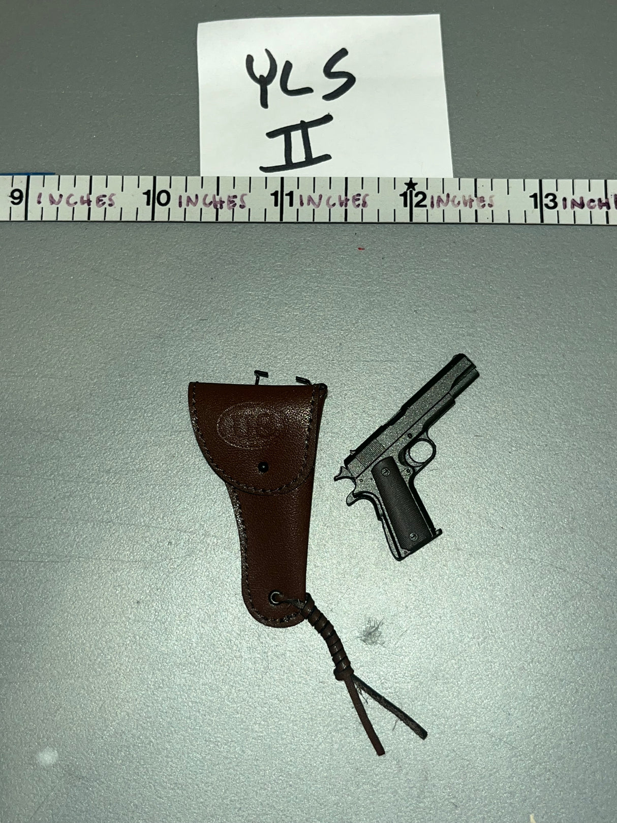 1/6 Scale WWII US .45 Pistol and Holster -  Facepool Snafu Mortarman