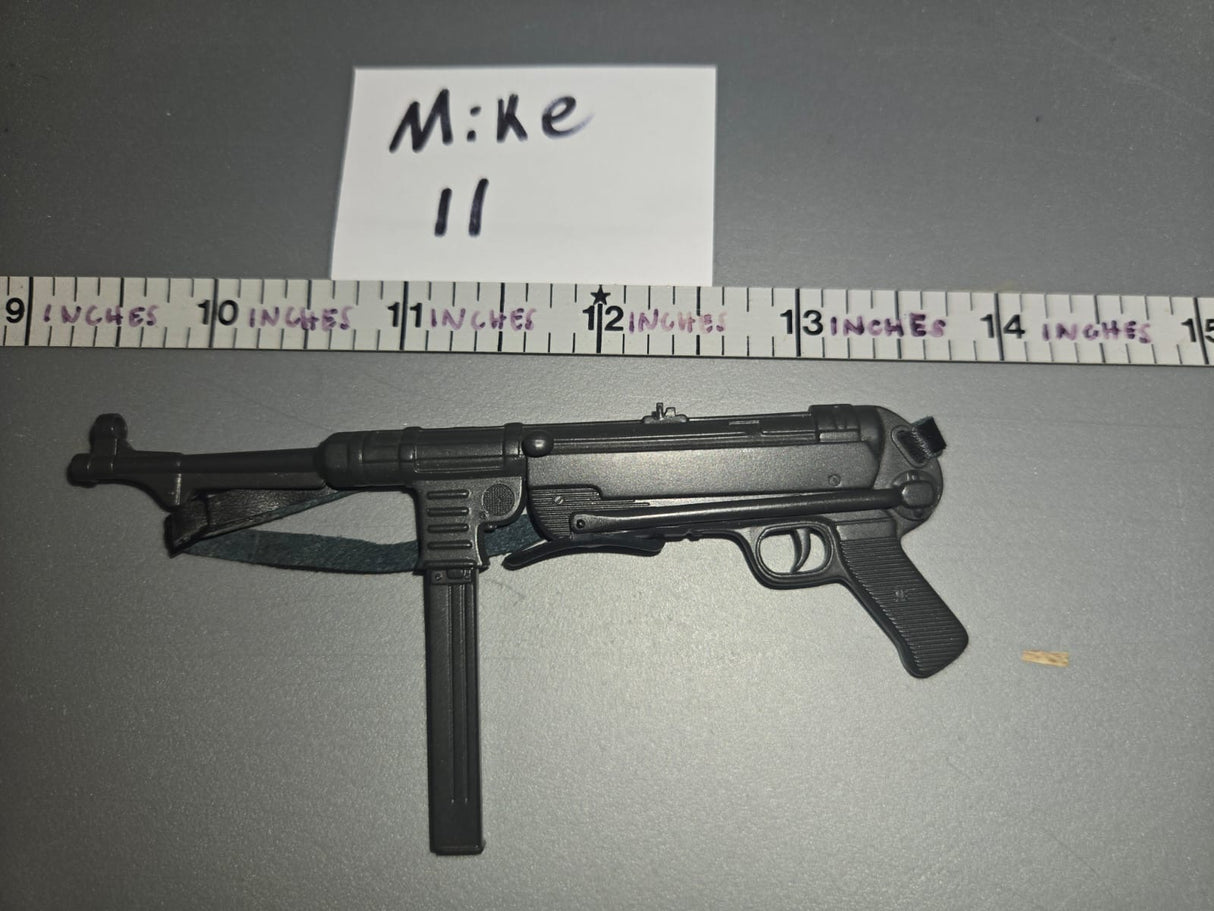 1/6 Scale WWII German MP-40