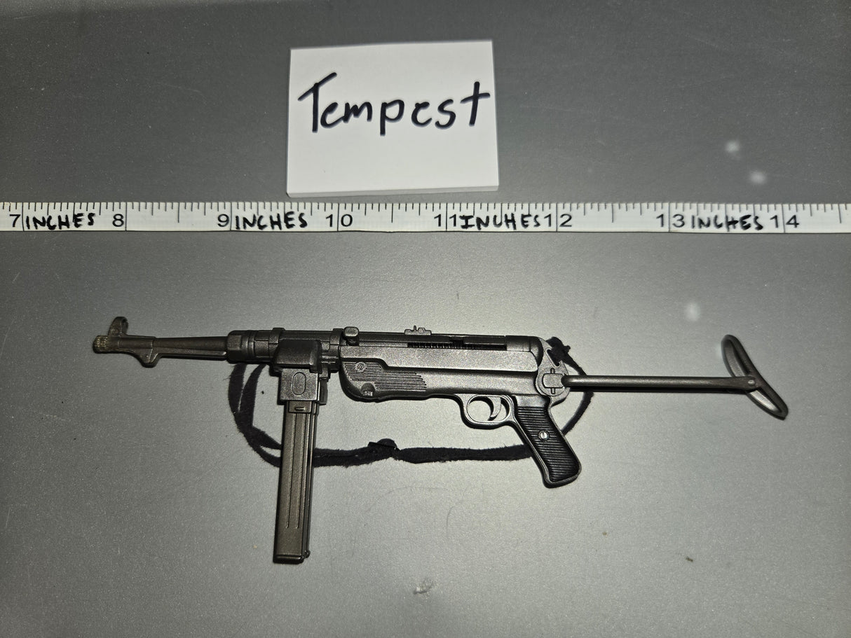 1/6 Scale WWII German MP-40 - Dual Magazine