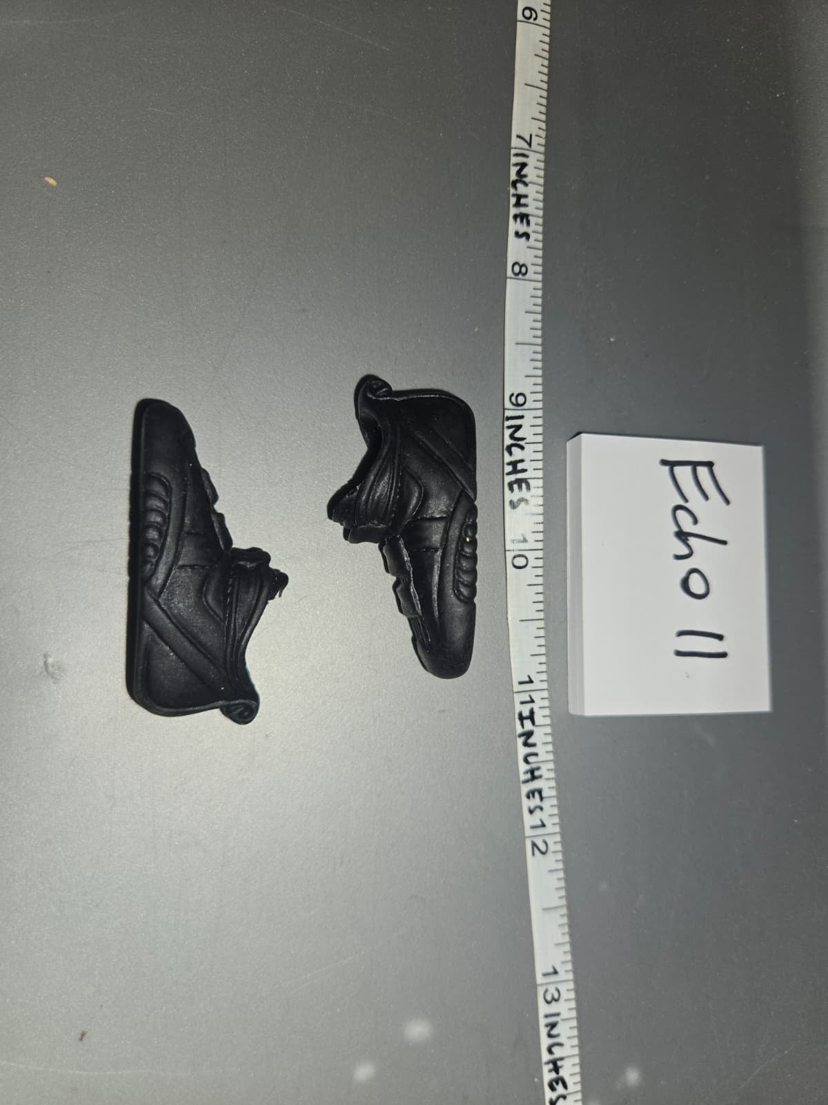 1/6 Scale Modern Tennis Shoes