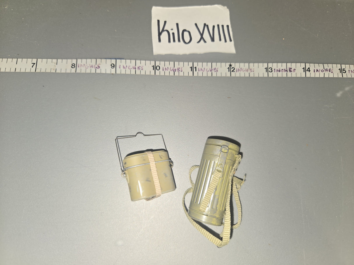 1:6 WWII German Gas Mask Canister and Mess Tin - Afrikakorps