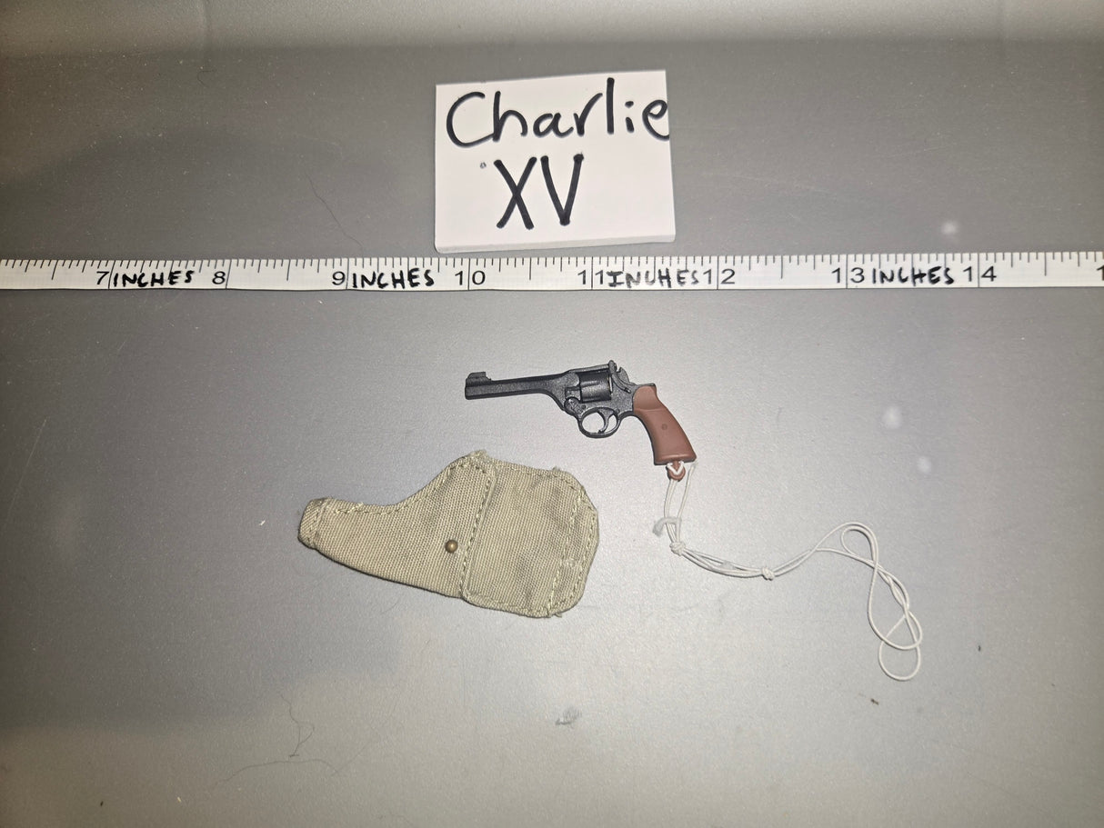 1:6 Scale WWII British Pistol and Holster