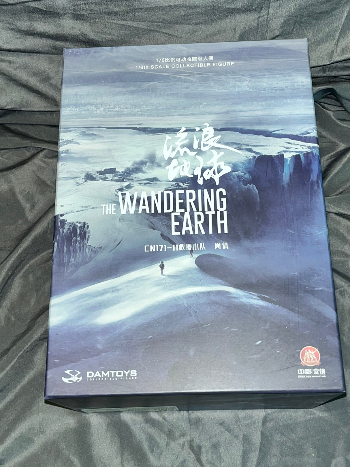 1/6 Scale DAMToys Dam 1/6 Scale 12" The Wandering Earth CN171-11 rescue unit Zhou Qian - NIB