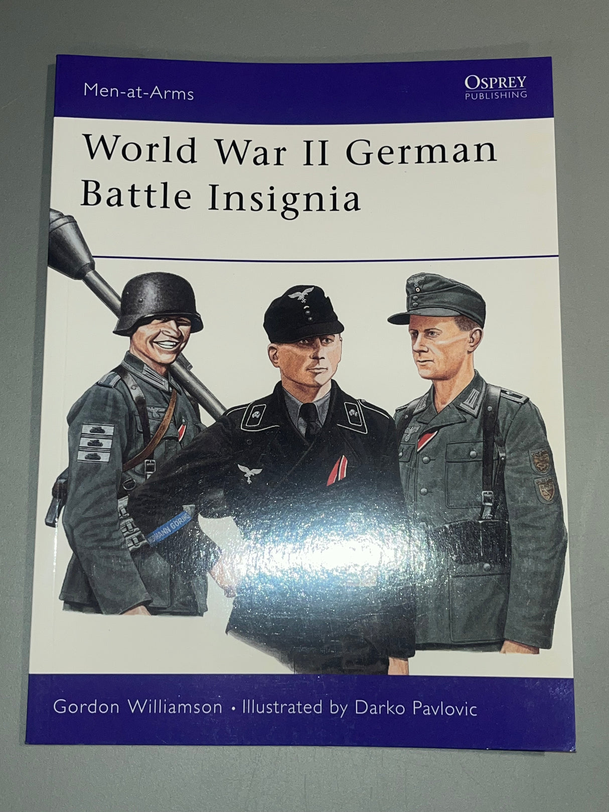 Osprey: WORLD WAR II GERMAN BATTLE INSIGNIA
