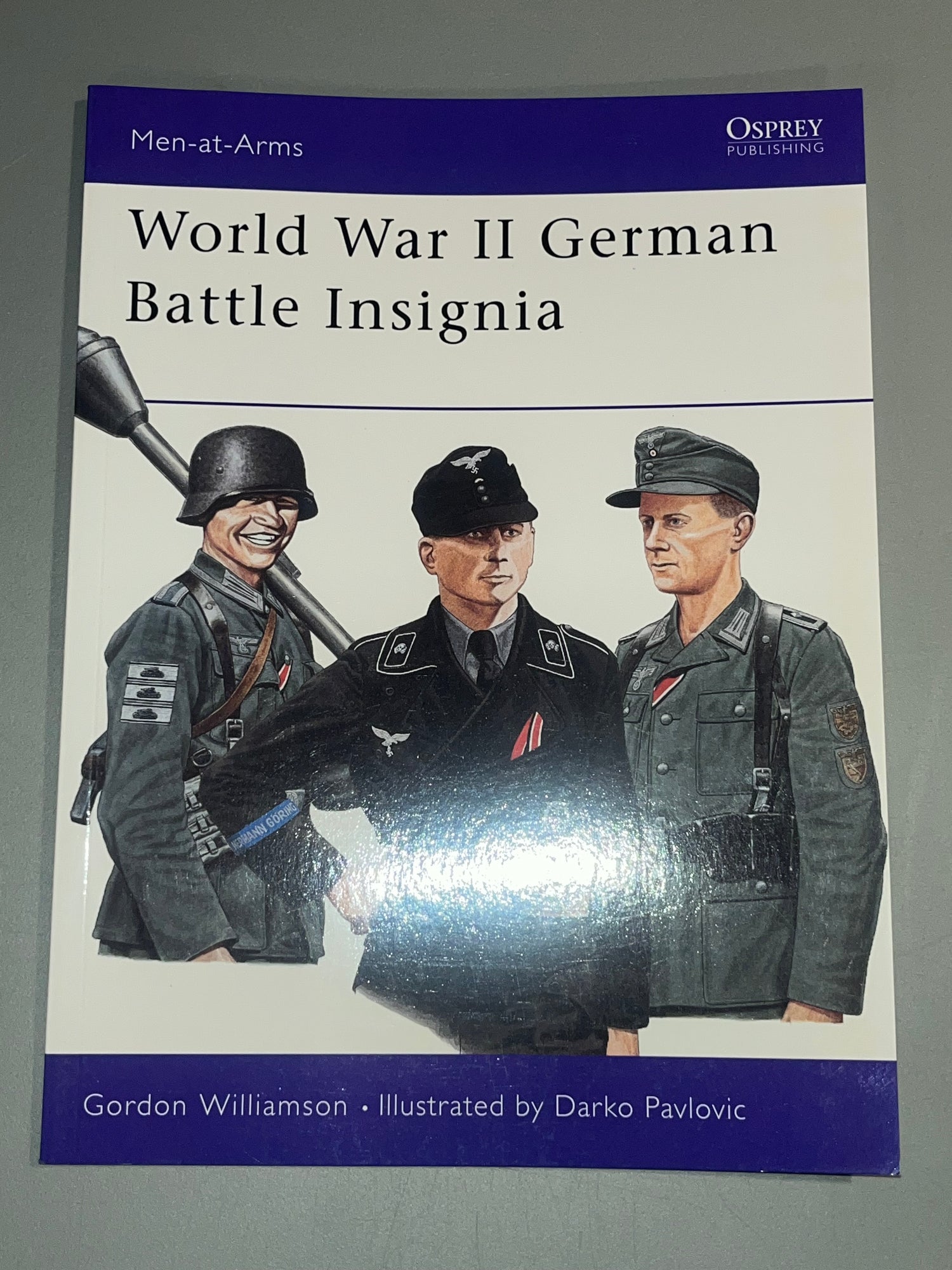 Osprey: WORLD WAR II GERMAN BATTLE INSIGNIA