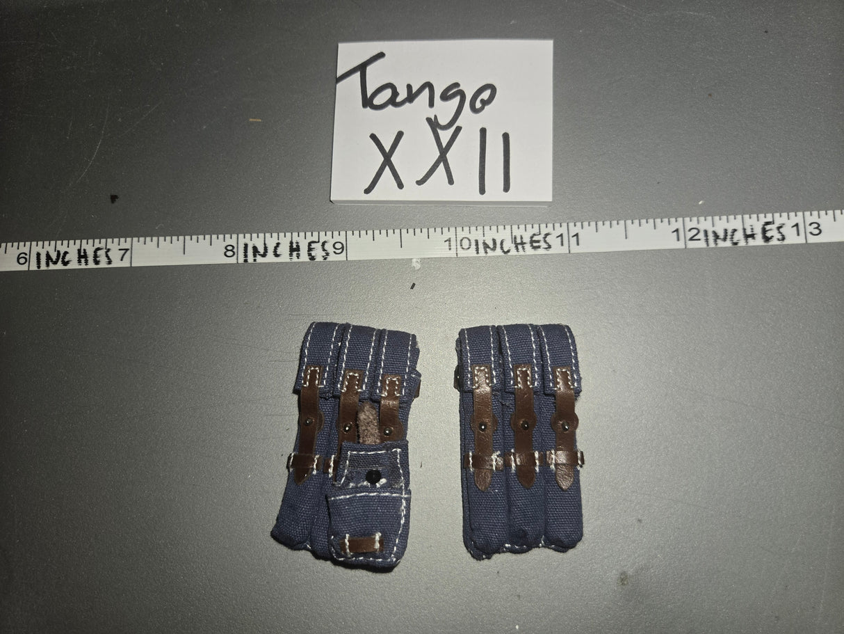 1/6 Scale WWII German MP-40 Pouches - DID Luftwaffe