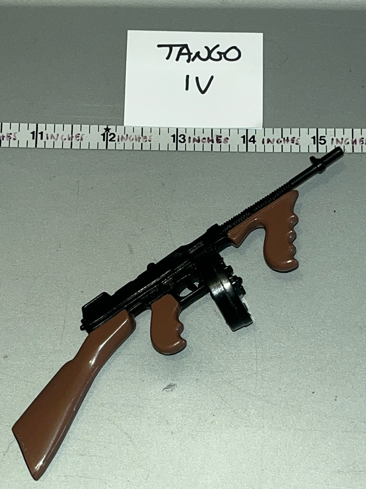 1/6 Scale WWII US Thompson Submachine Gun