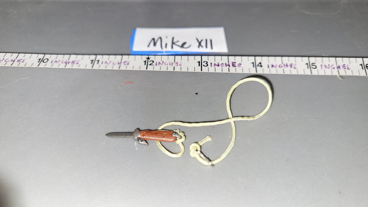 1/6 scale WWII German Fallschirmjager Switch Blade Knife