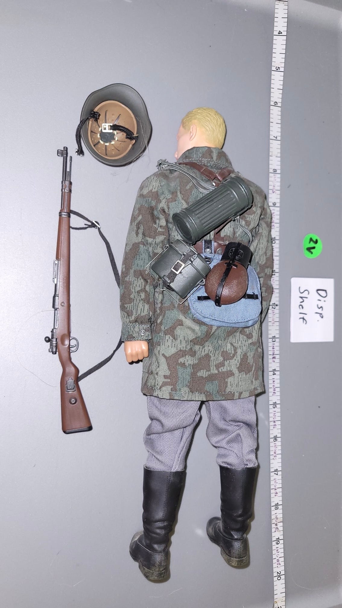 1:6 Scale WWII German Luftwaffe Field Division Dressed Figure - Dragon