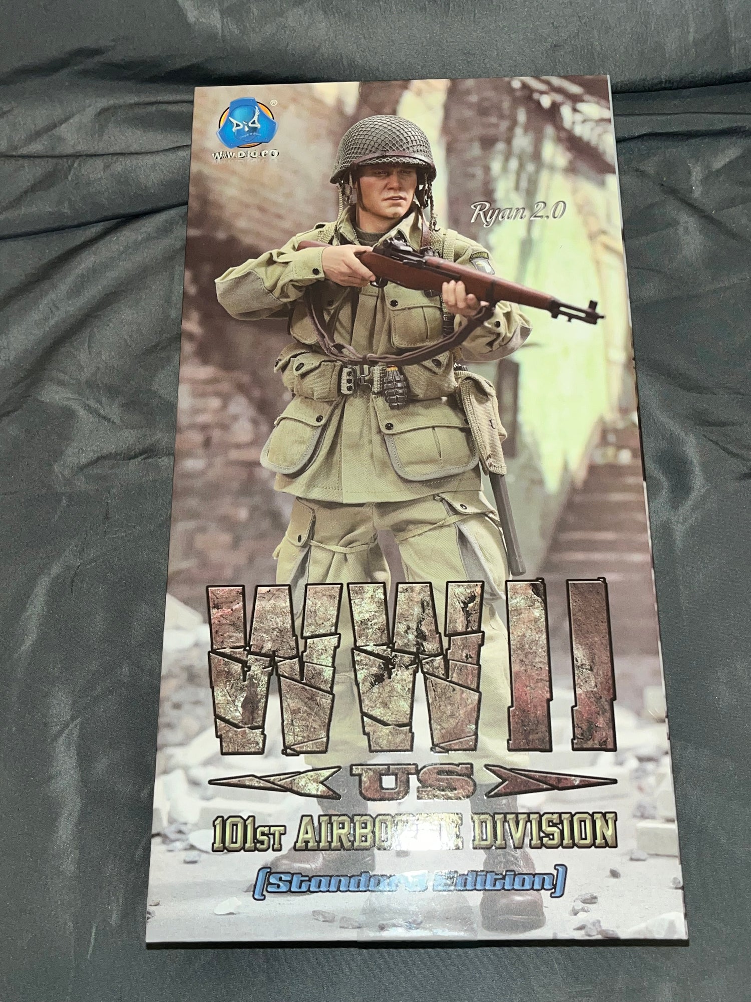 1/6 Scale WWII US Paratrooper Ryan 2.0 - NIB DID