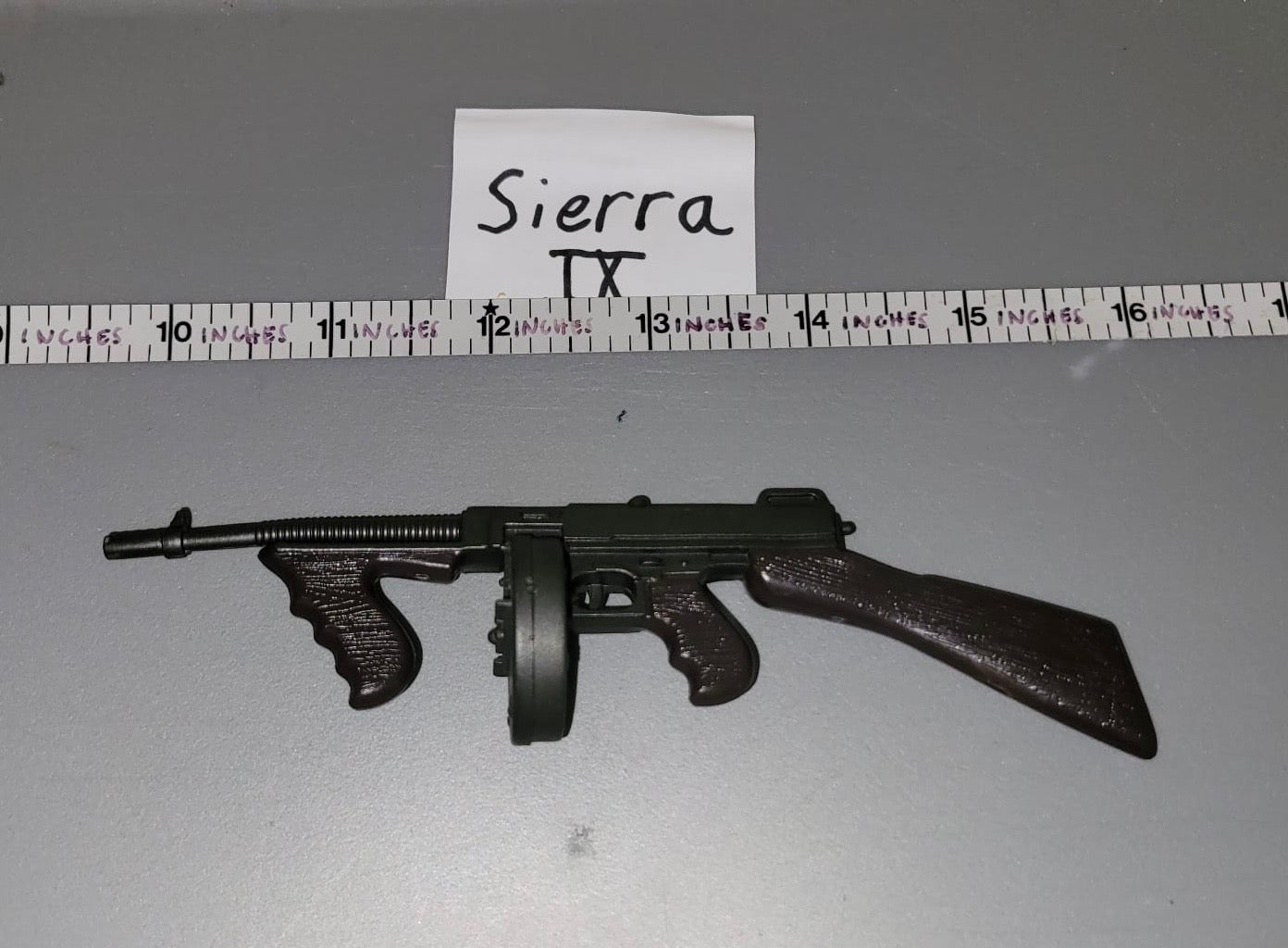 1/6 Scale WWII US Thompson Submachine Gun